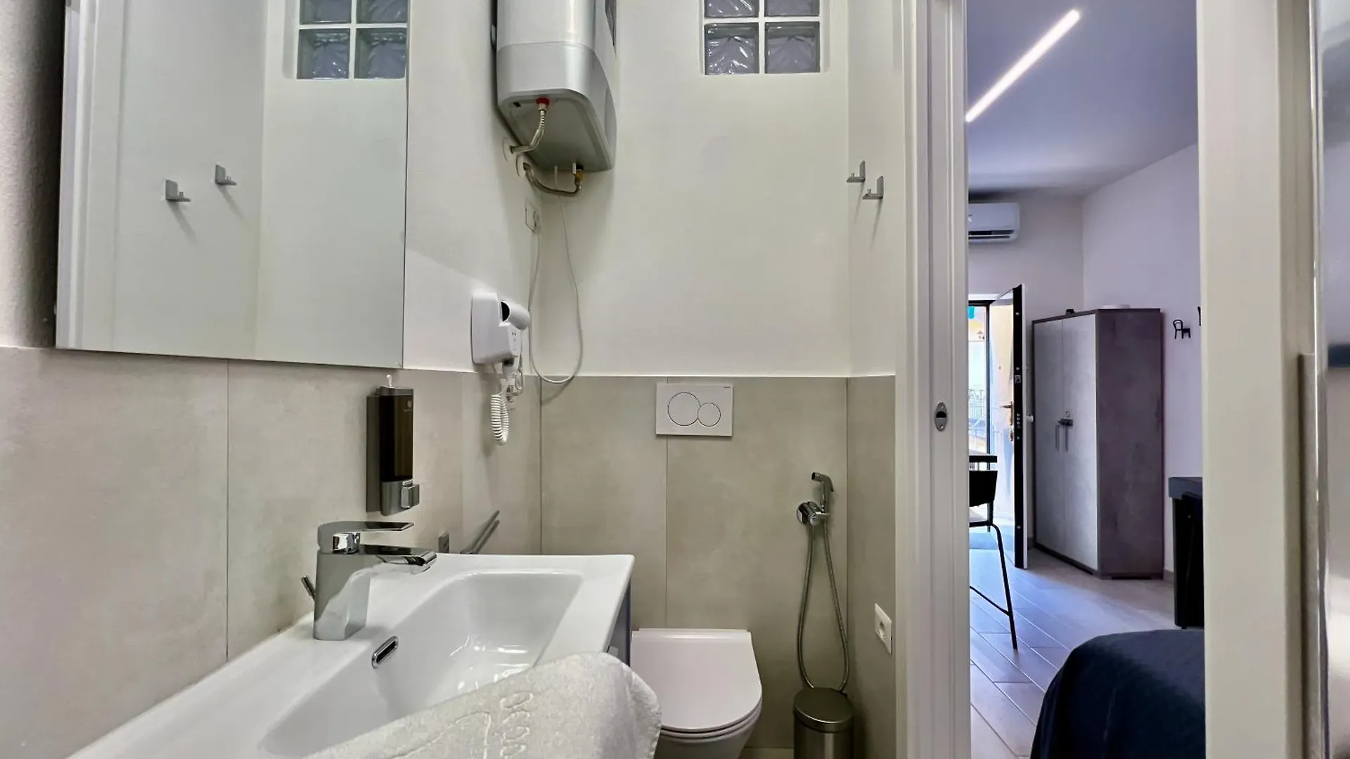 Apartment New Mono 5 Min To Isola Corso Como Gae Aulenti Duomo Milan